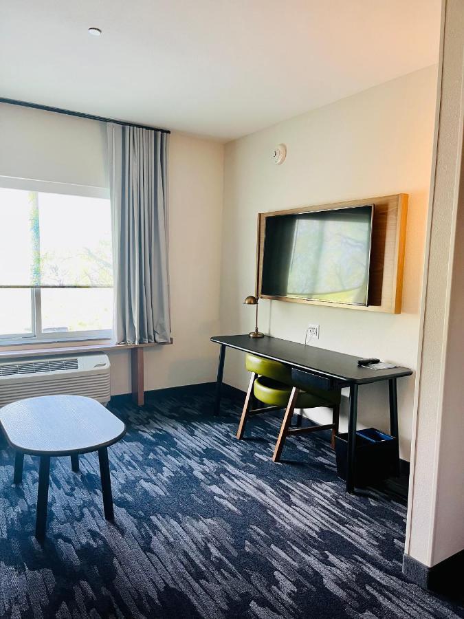 Fairfield Inn & Suites By Marriott Στόντον Εξωτερικό φωτογραφία