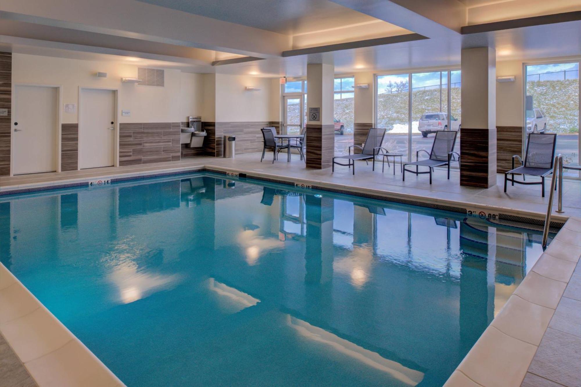 Fairfield Inn & Suites By Marriott Στόντον Εξωτερικό φωτογραφία